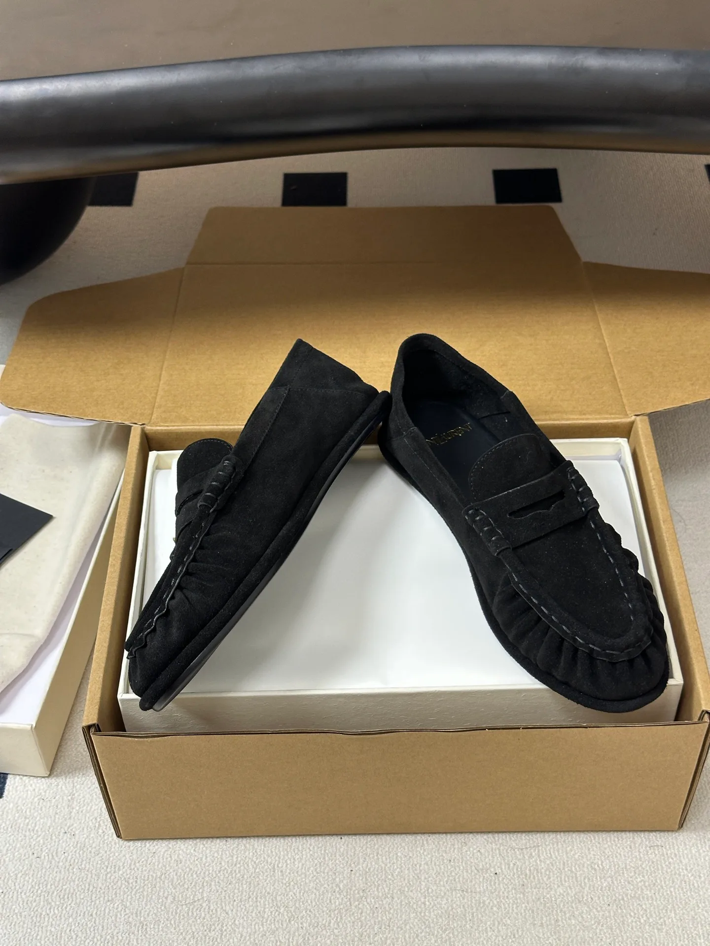 Women's Loafers And Moccasins SAINT LAURENT 18049126