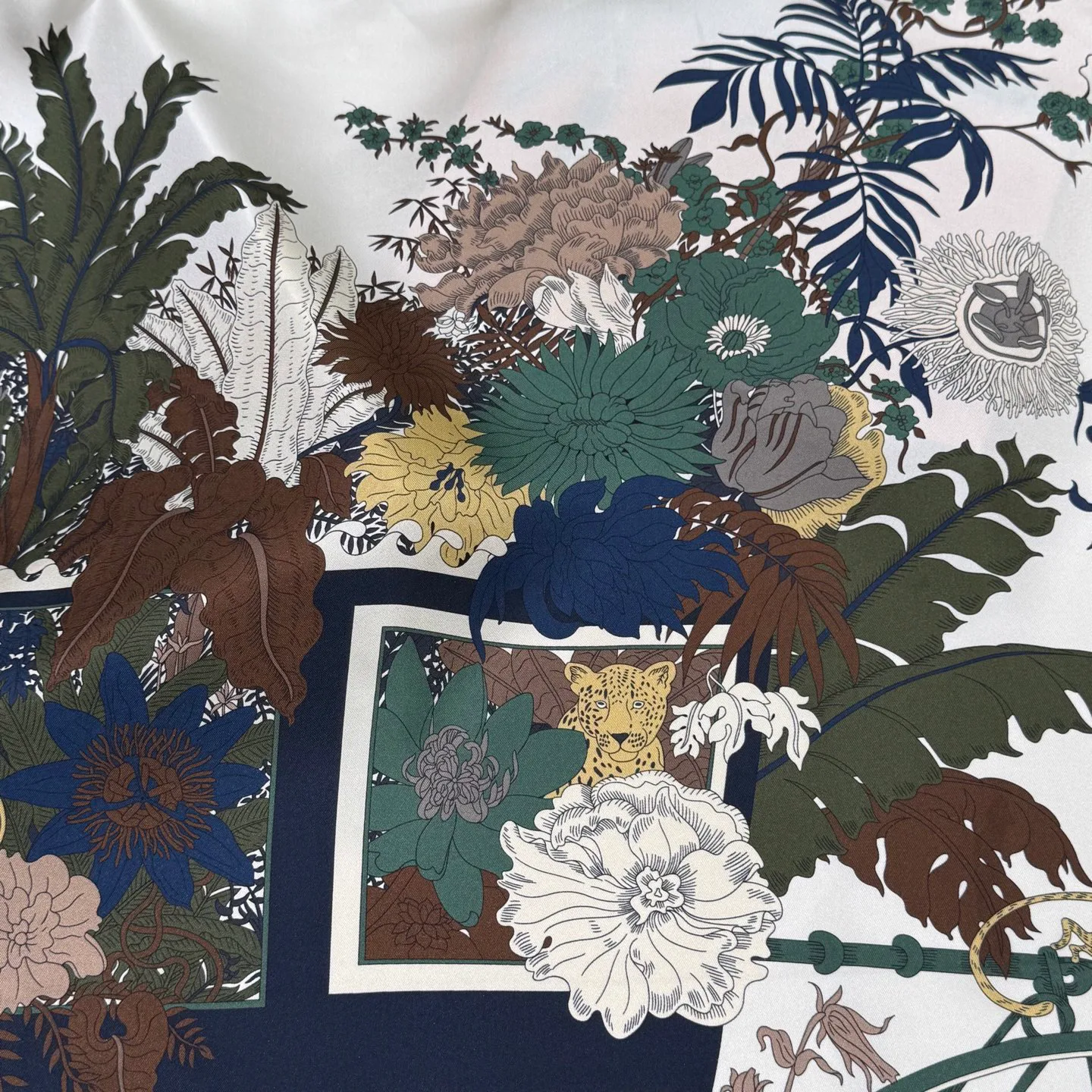 Silk Scarves HERMES 17752777