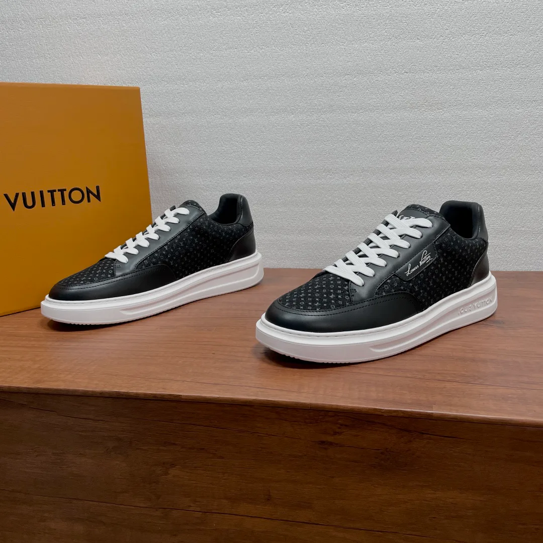 Men's Sneakers LOUIS VUITTON 18000613