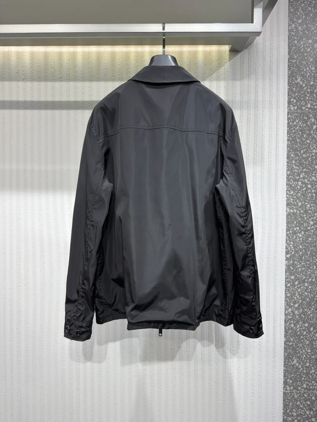 Men's Jackets And Down Jackets BURBERRY 17873338