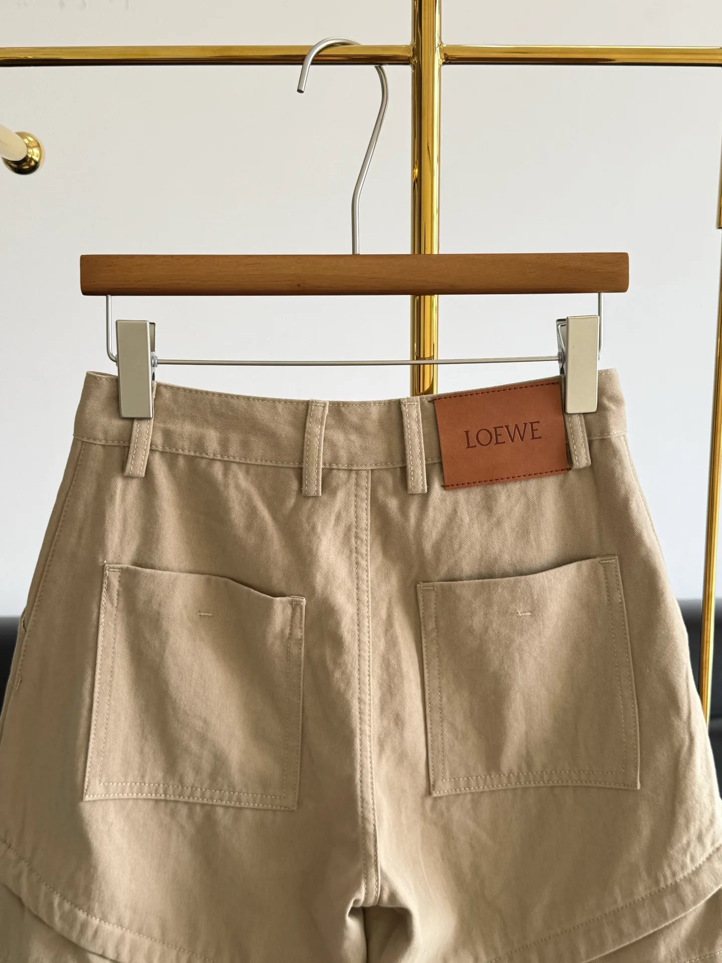 Women's Shorts LOEWE 17462503