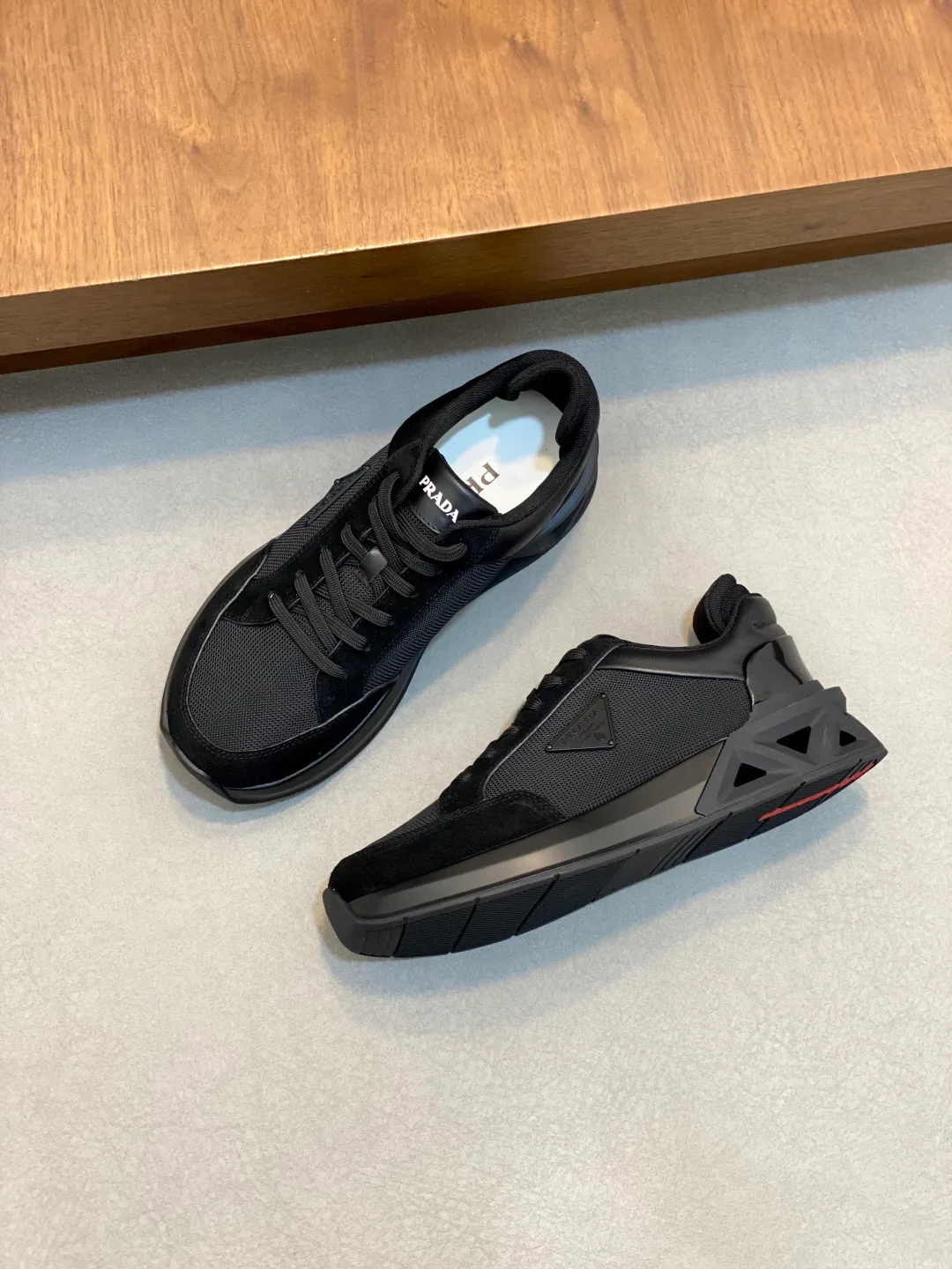 Men's Sneakers PRADA 18116628
