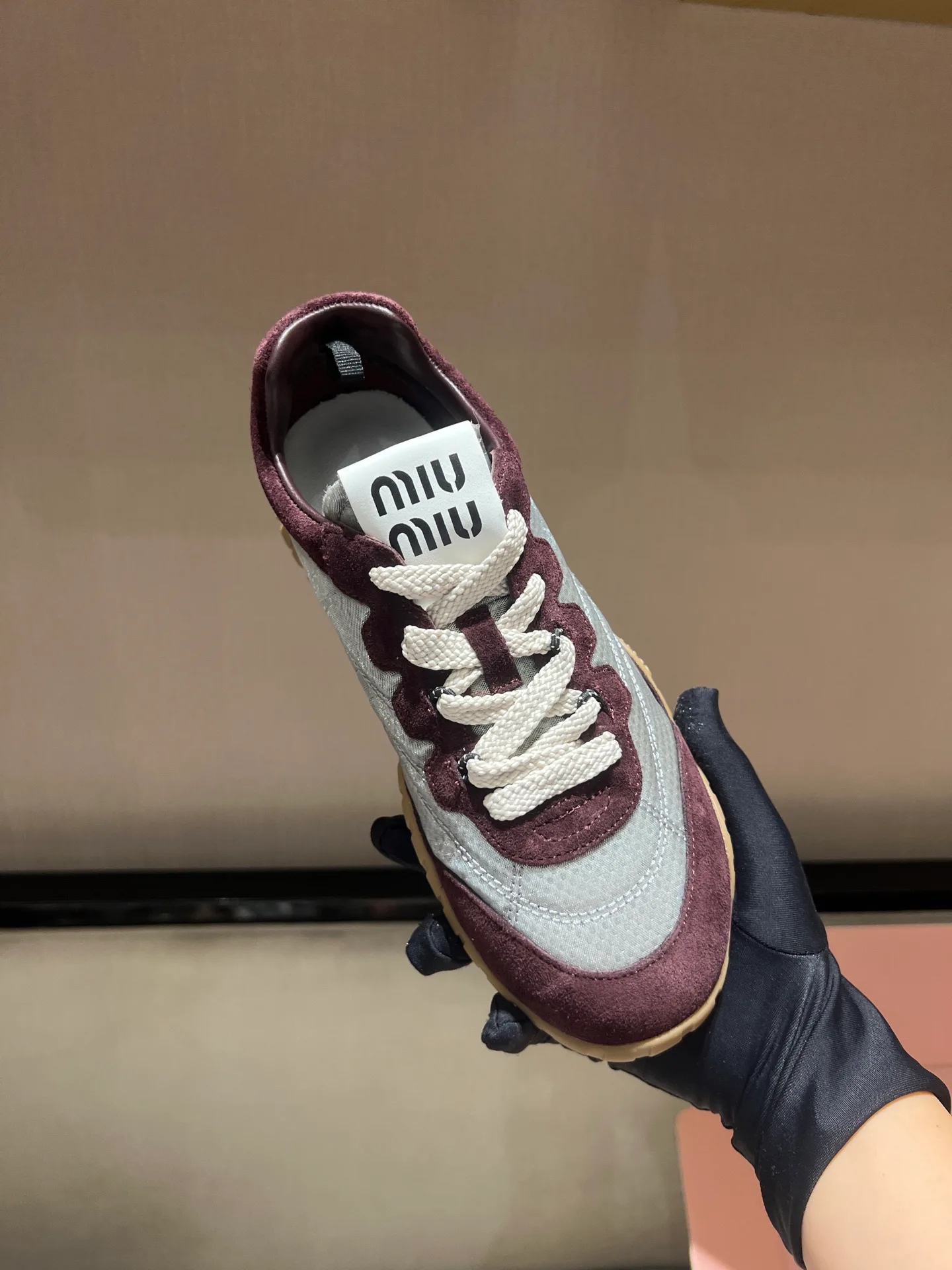 Women's Sneakers MIU MIU 18020556
