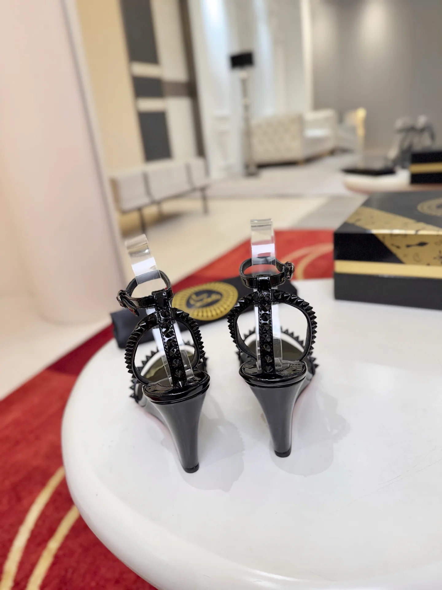 Women's Open-Toe Sandals CHRISTIAN LOUBOUTIN 18500921