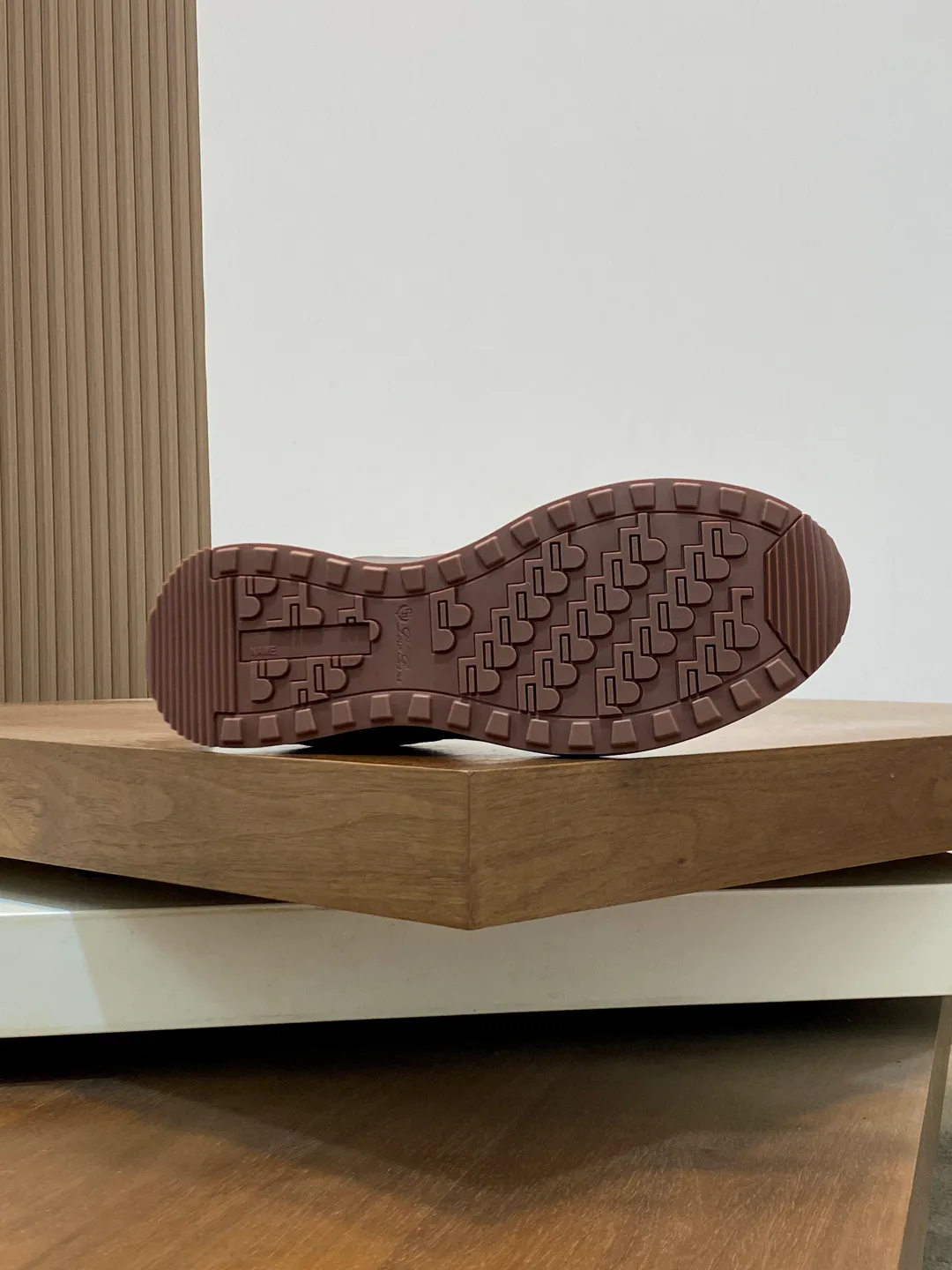 Men's Sneakers LORO PIANA 17942774