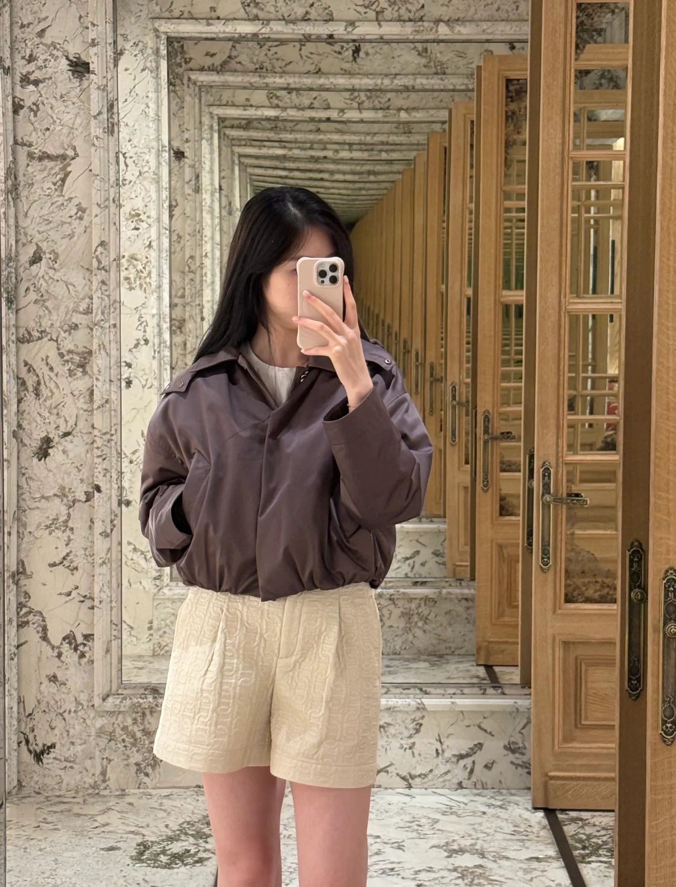 Women's Jackets And Down Jackets MONCLER 18113569