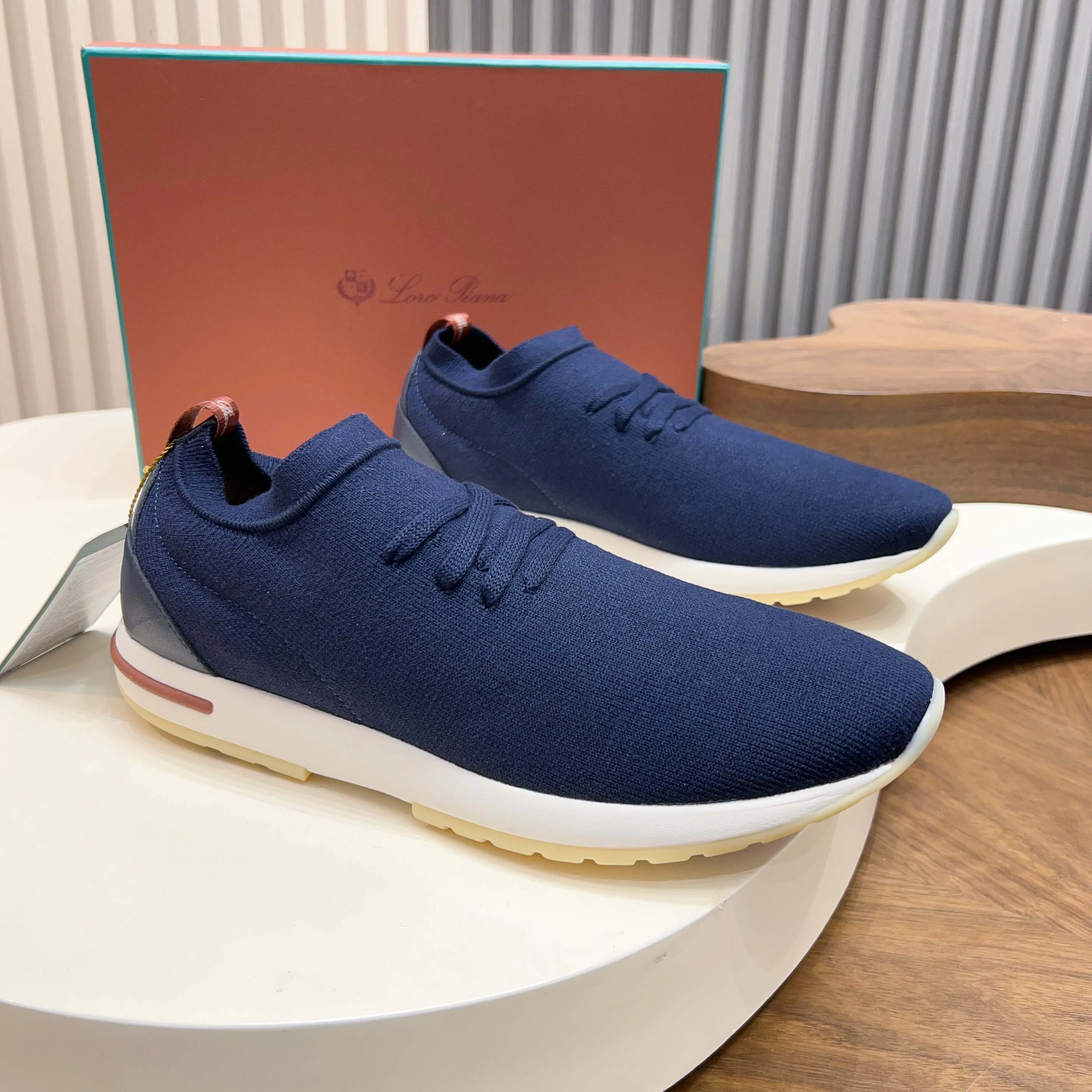 Men's Sneakers LORO PIANA 18250743
