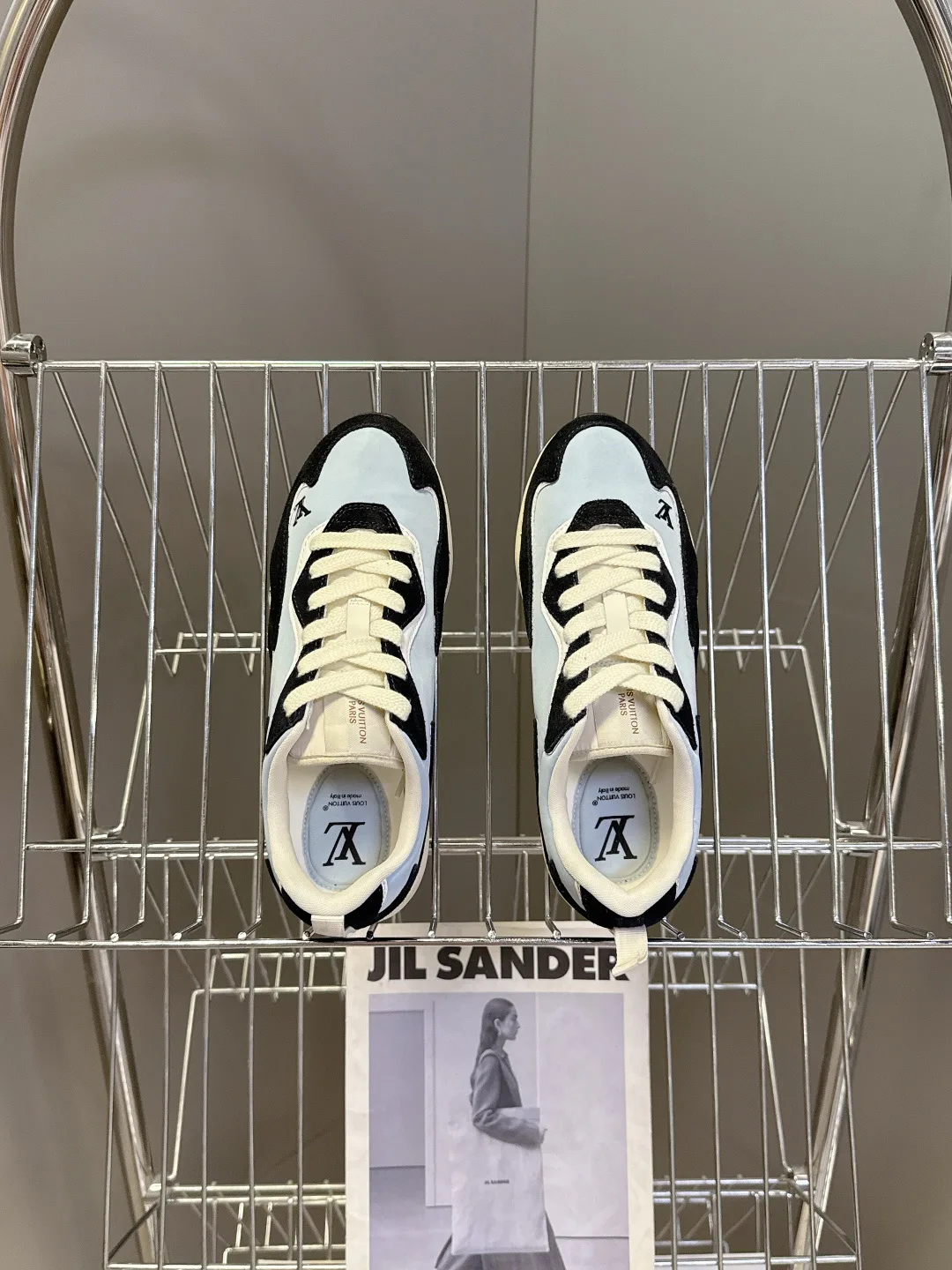 Men's Sneakers LOUIS VUITTON 18404680