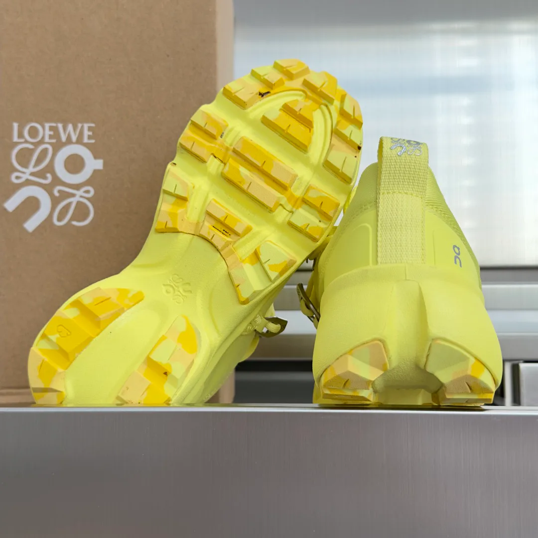 Women's Sneakers LOEWE 18311509