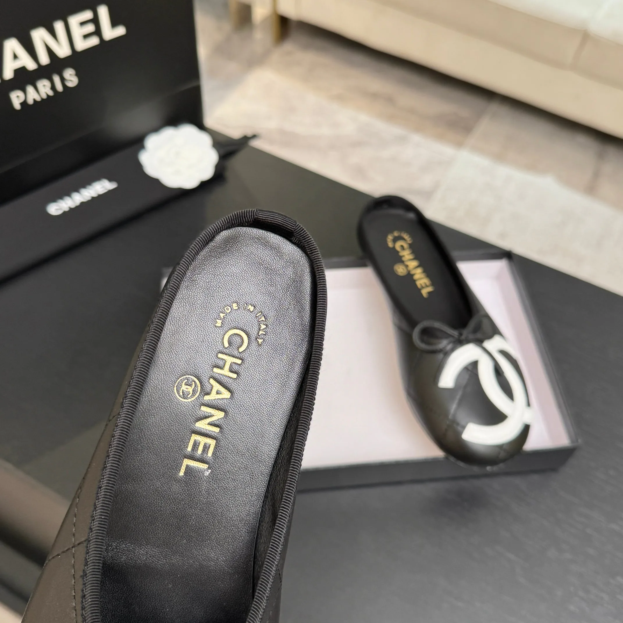Women's Ballet Flats CHANEL 18063107