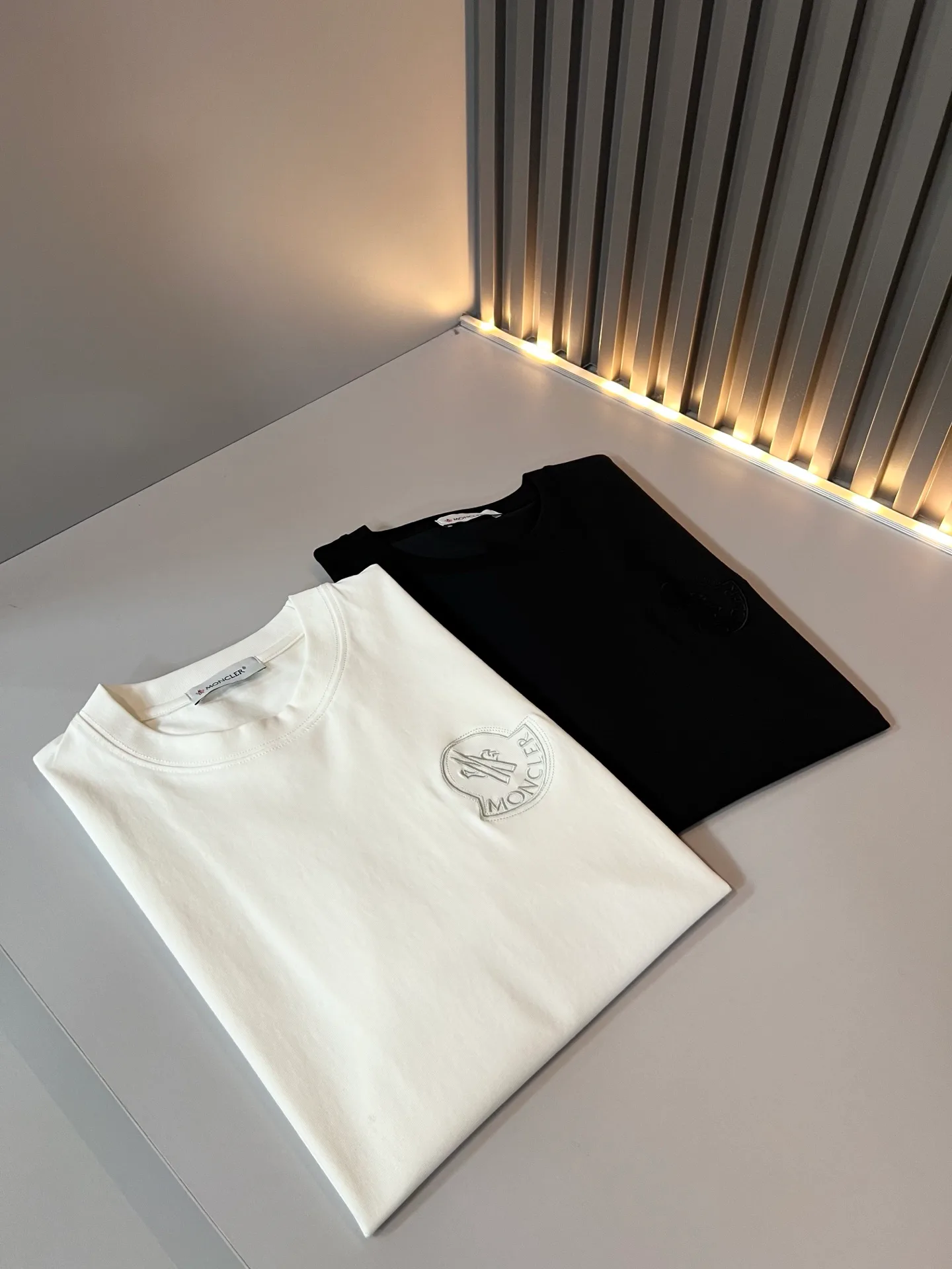 Men's T-Shirts MONCLER 18446418