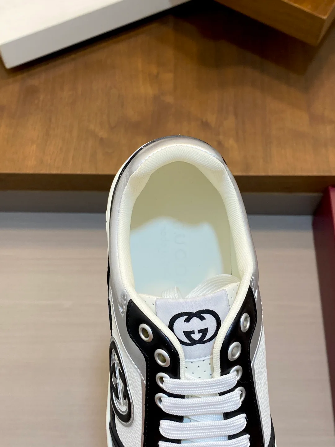 Men's Sneakers GUCCI 18039634