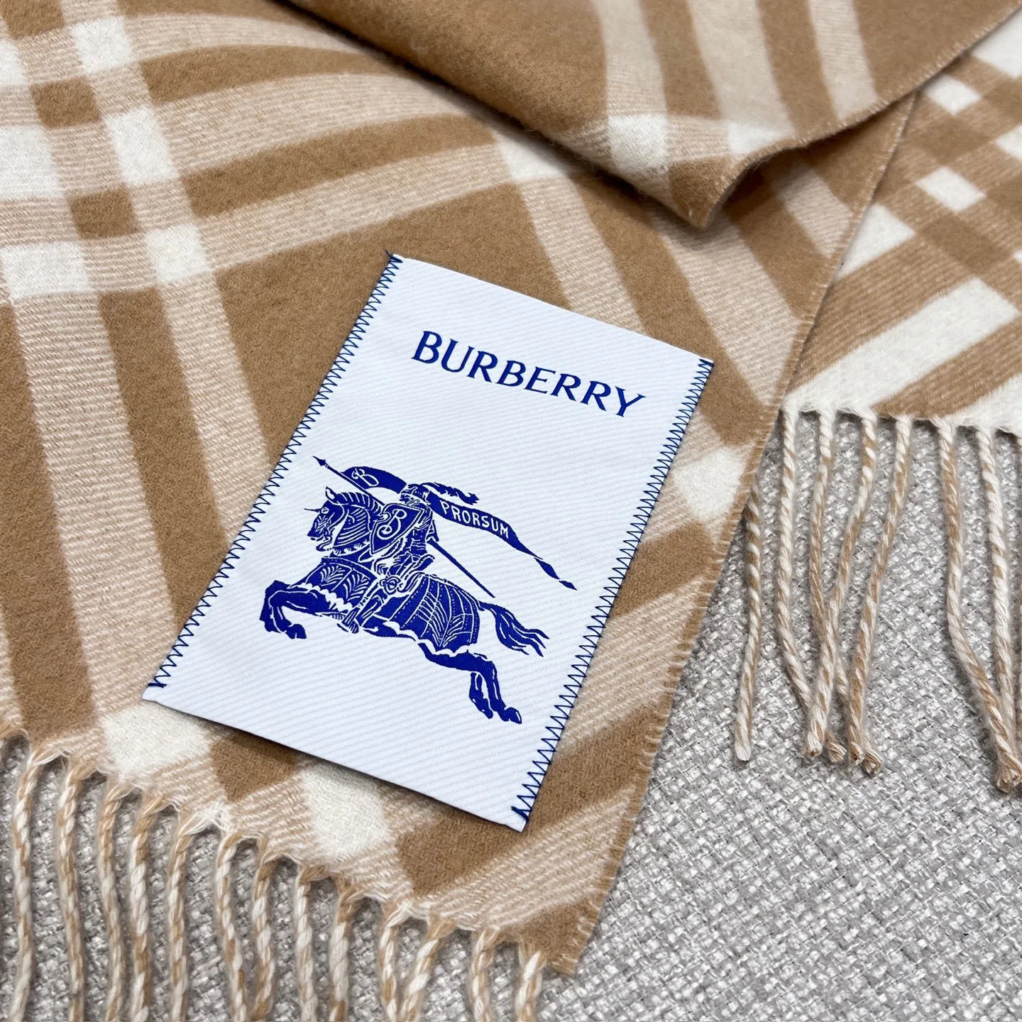 Scarves BURBERRY 17945511