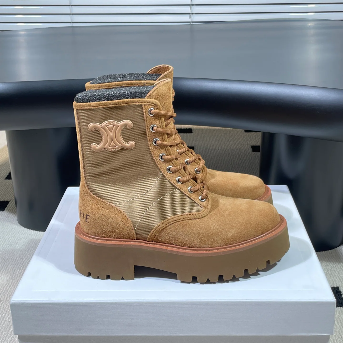 Women's Ankle Boots CELINE 18041610