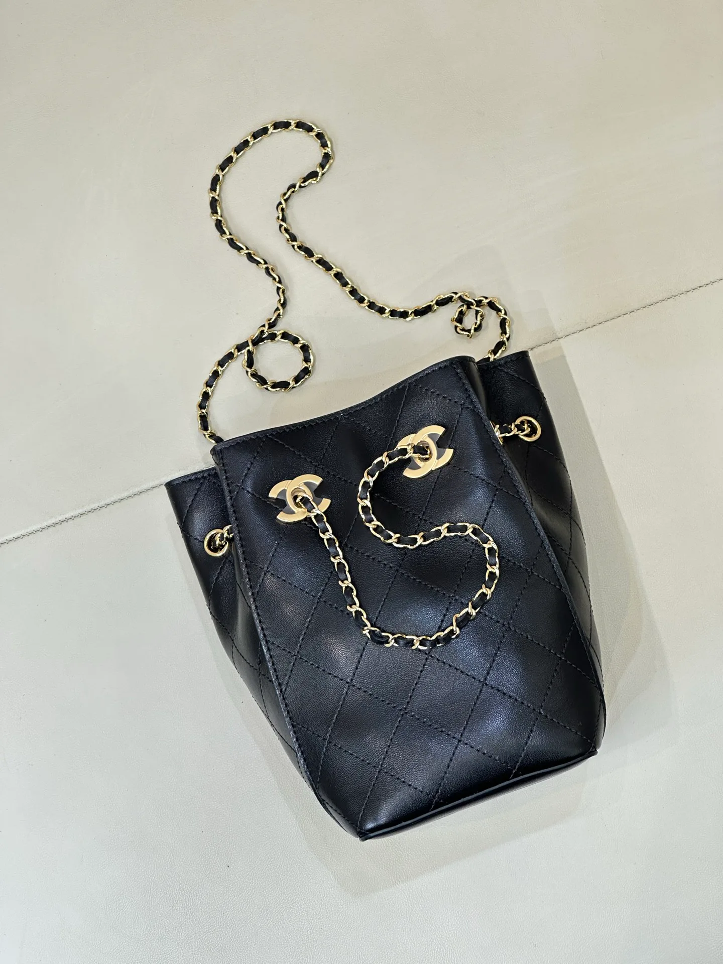 Women's Classic Handbags CHANEL 17979538