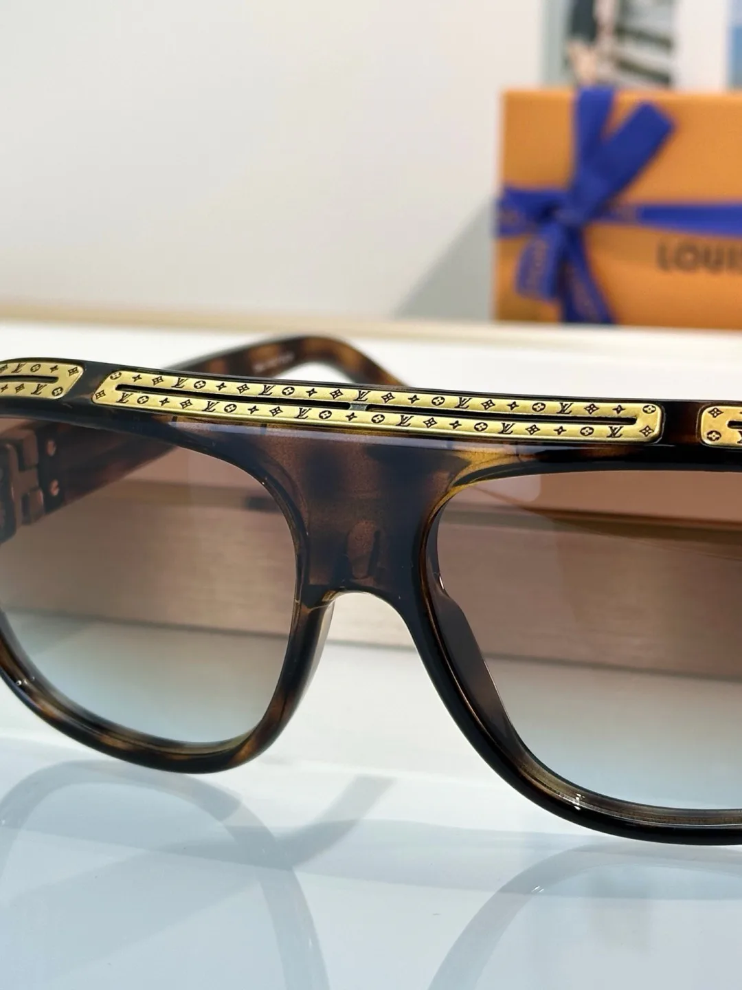 Glasses LOUIS VUITTON 18295137