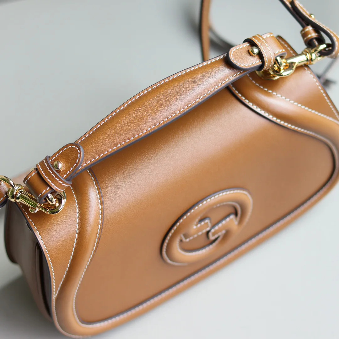 Women's Classic Handbags GUCCI 17834738