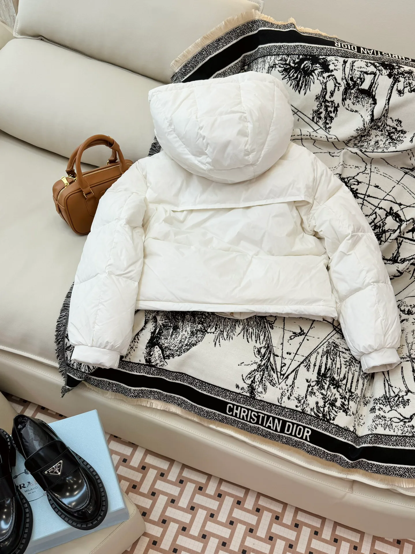 Women's Jackets And Down Jackets PRADA 18133795