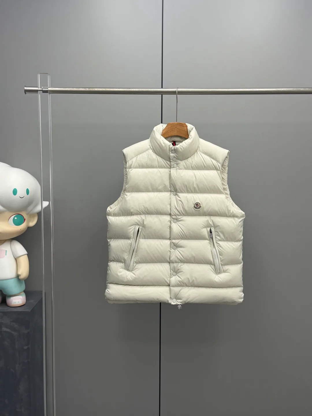 Жилеты Мужские Moncler 18684549
