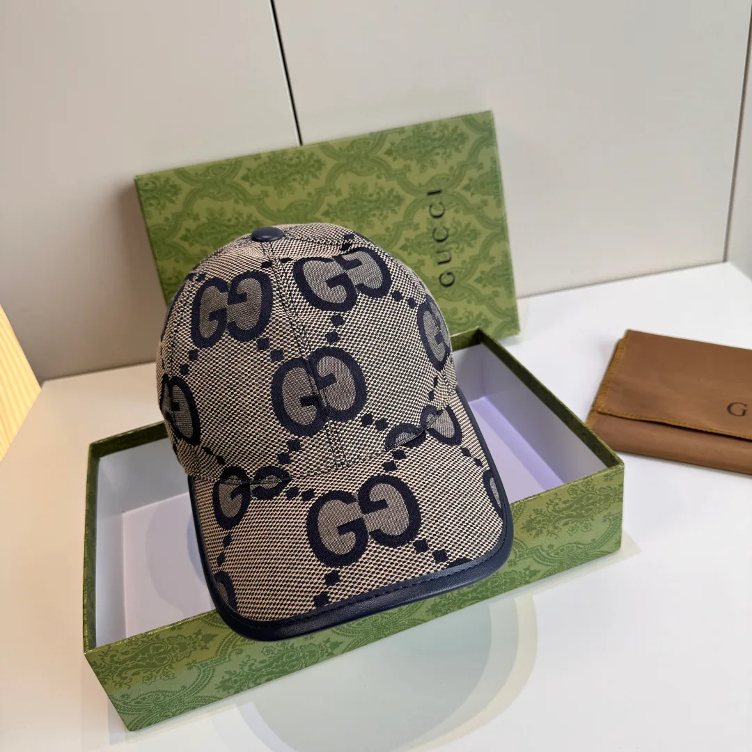Hats GUCCI 17604796