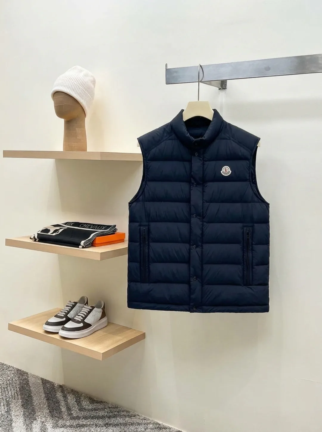 Жилеты Мужские Moncler 18596627