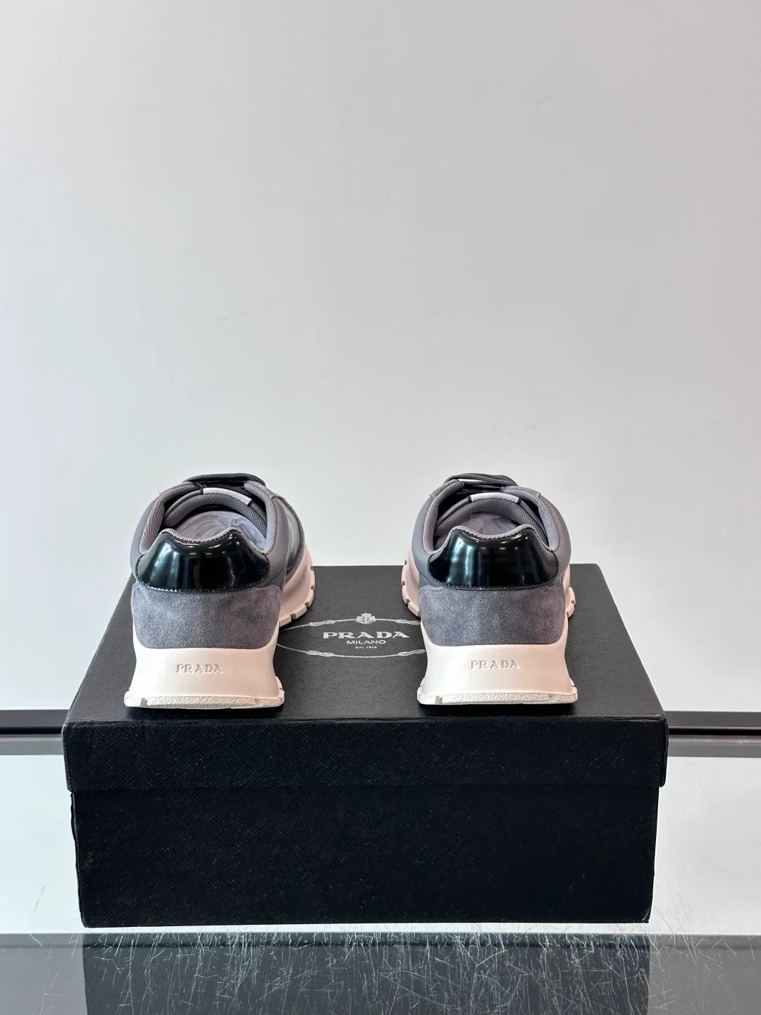 Men's Sneakers PRADA 18500607