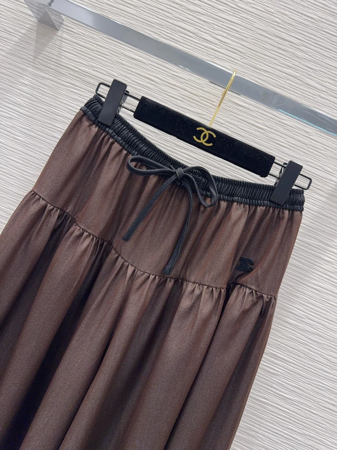 Women's Trousers CHANEL 18305764