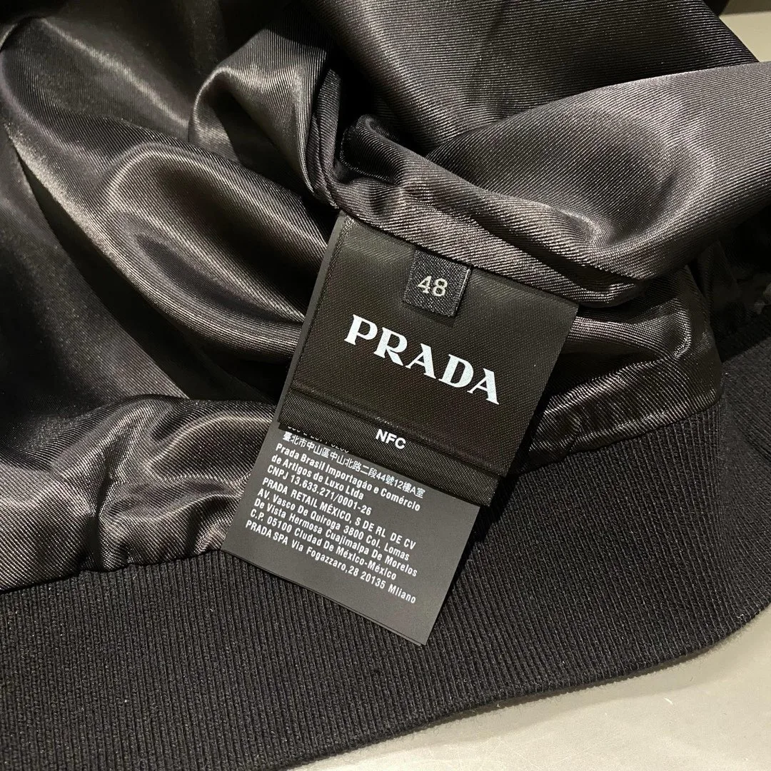 Куртки И Пуховики Мужские Prada 18596655