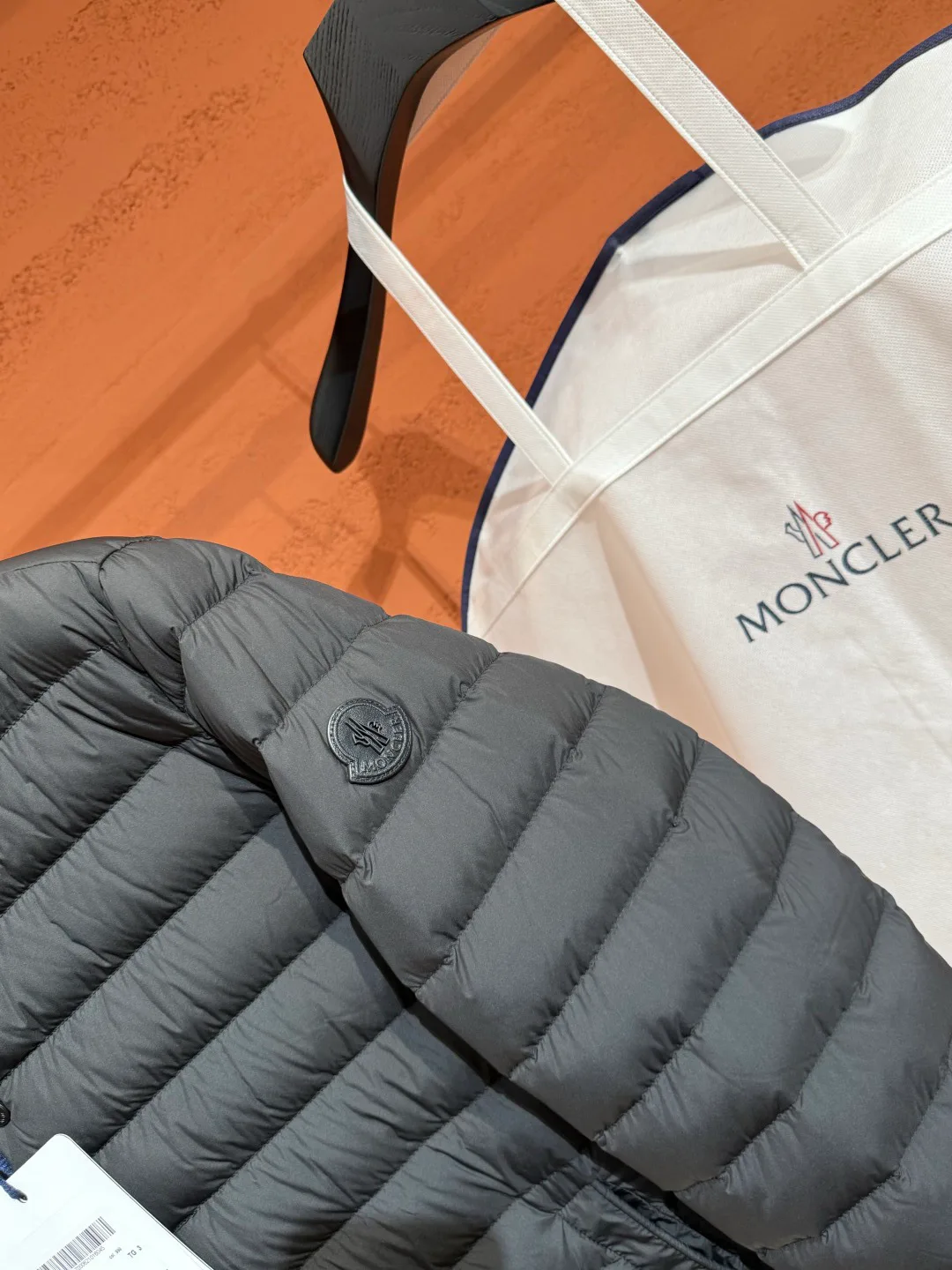 Women's Jackets And Down Jackets MONCLER 18436263
