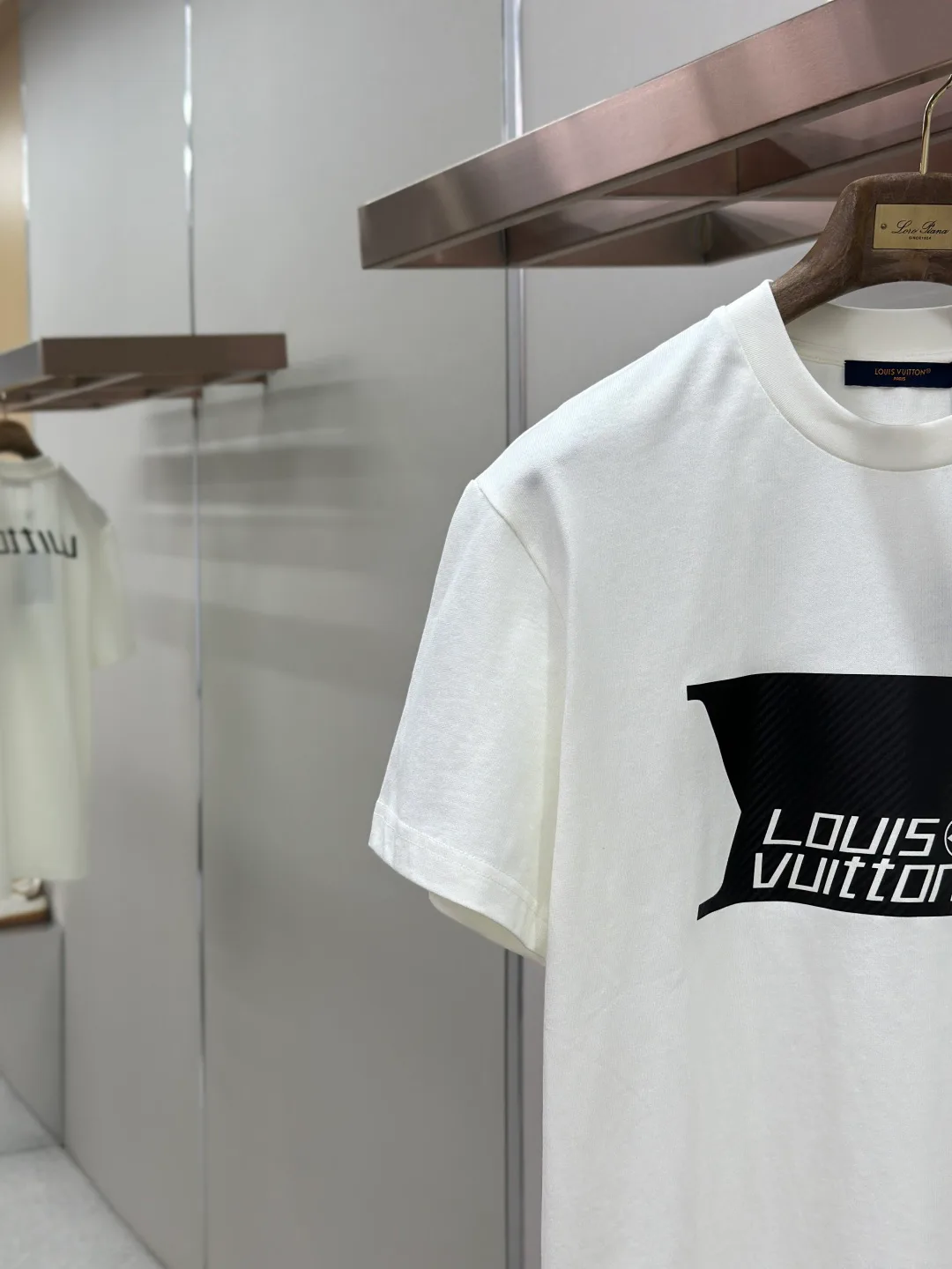 Men's T-Shirts LOUIS VUITTON 18191111