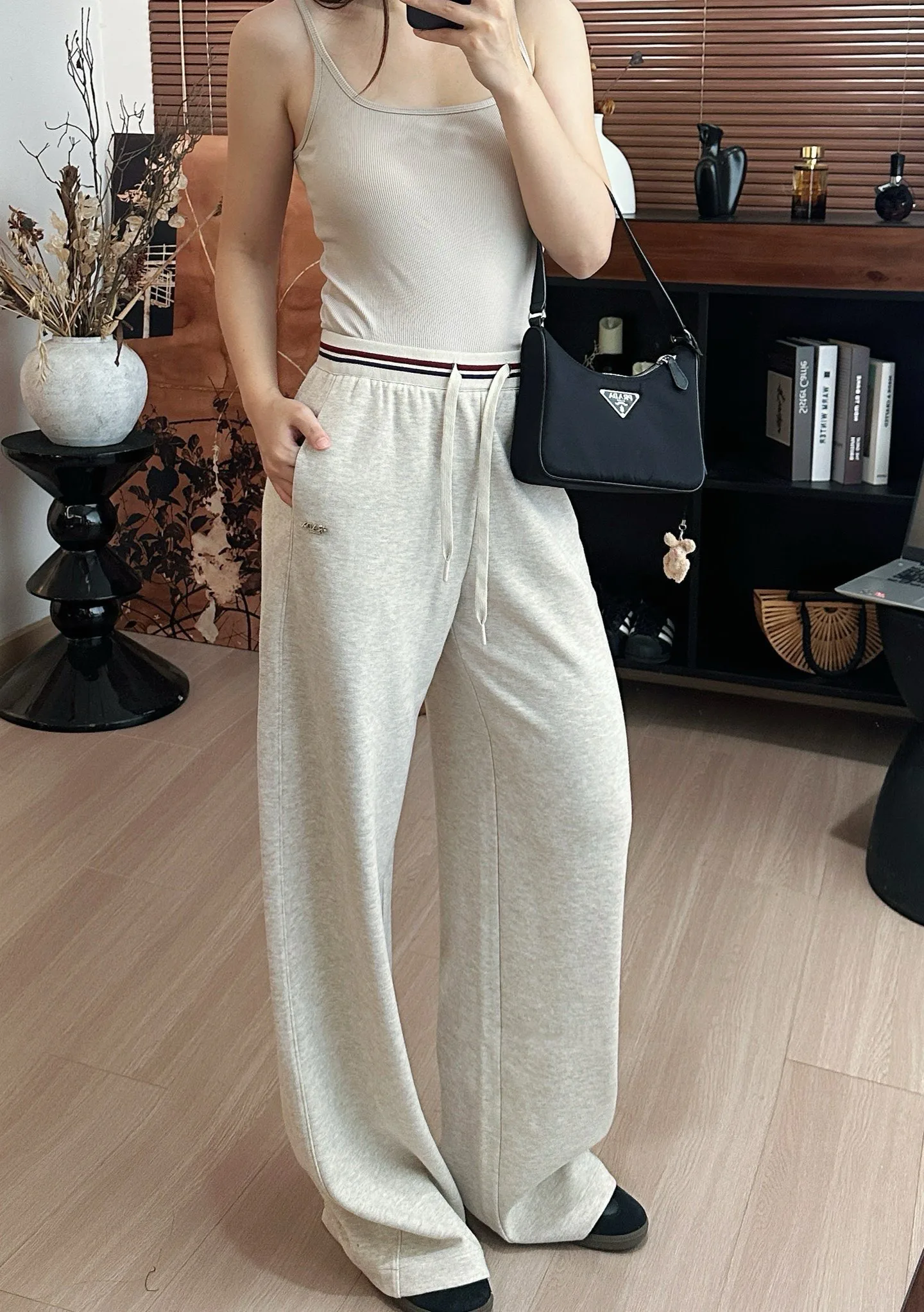 Women's Trousers PRADA 18473772