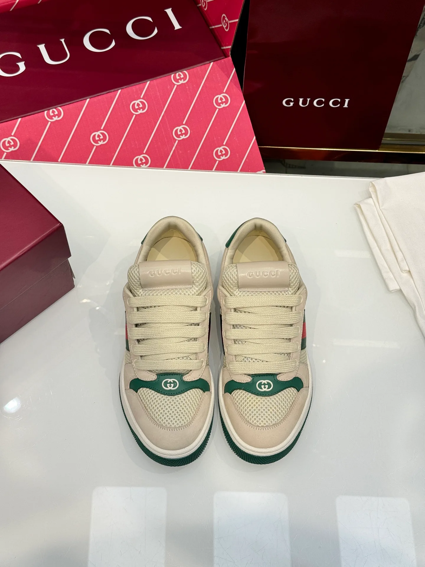 Women's Sneakers GUCCI 17946878