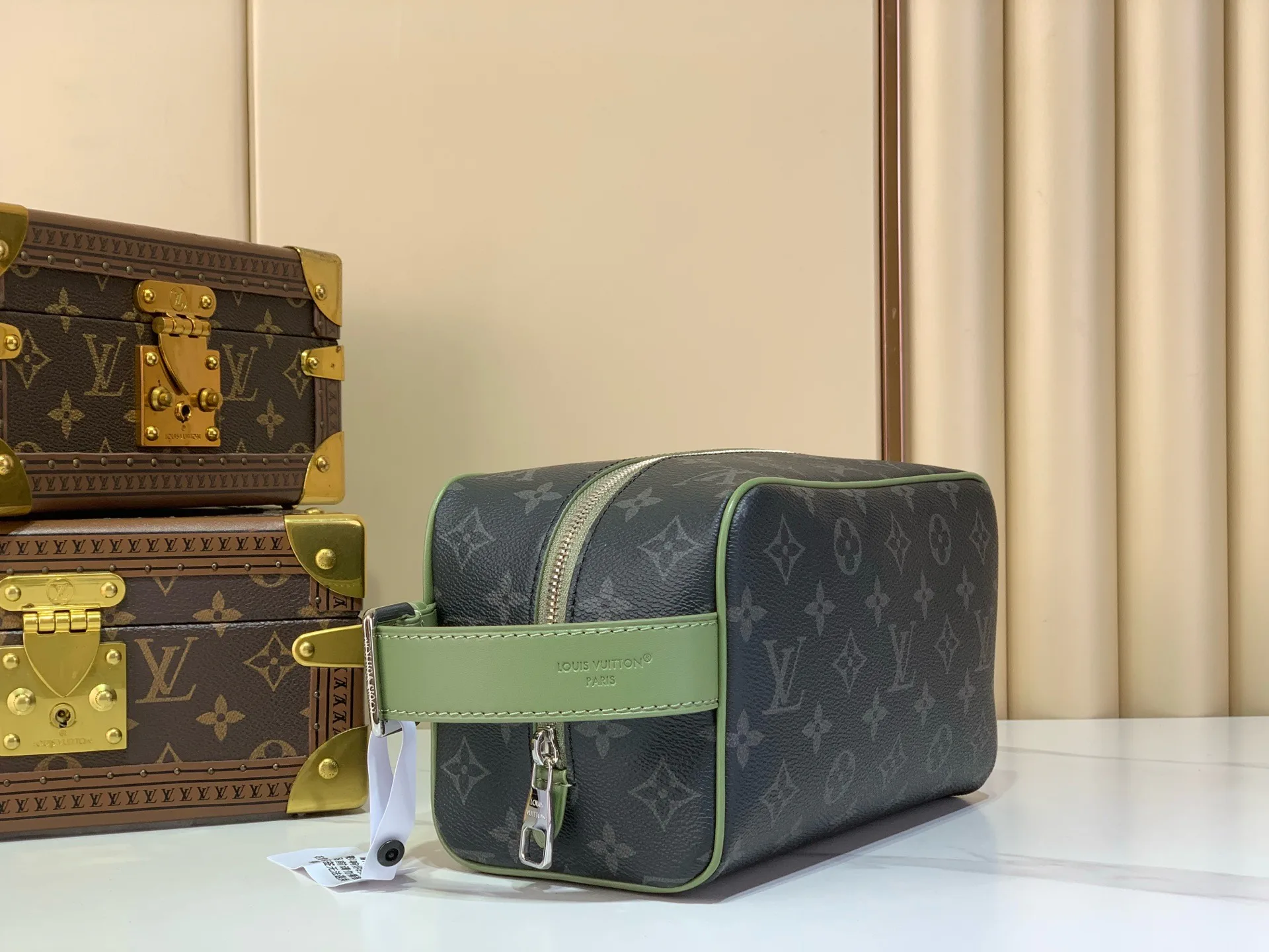 Women's Travel Bags LOUIS VUITTON 17499387