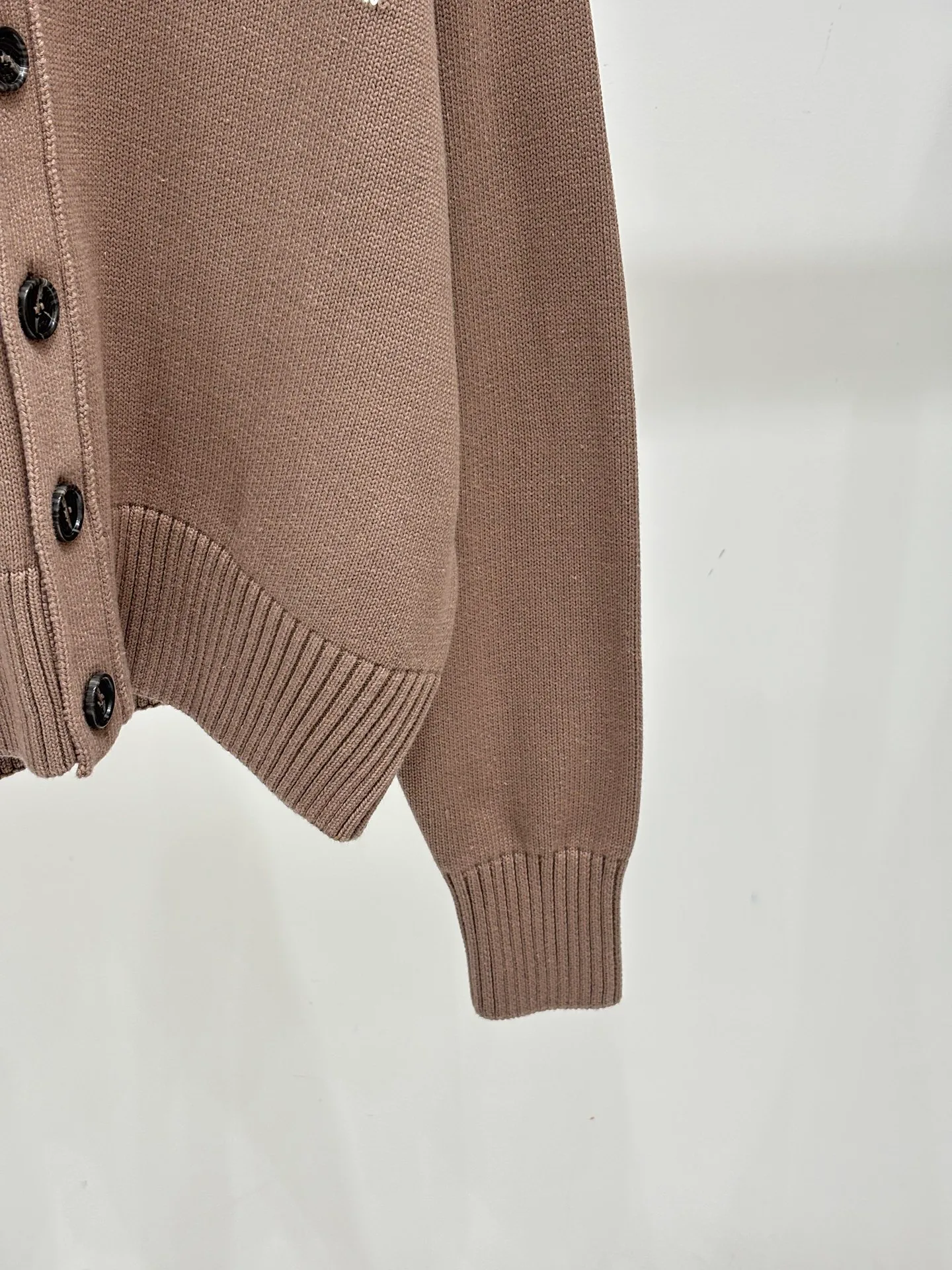 Women's Jumpers And Sweaters AMI PARIS 18032631