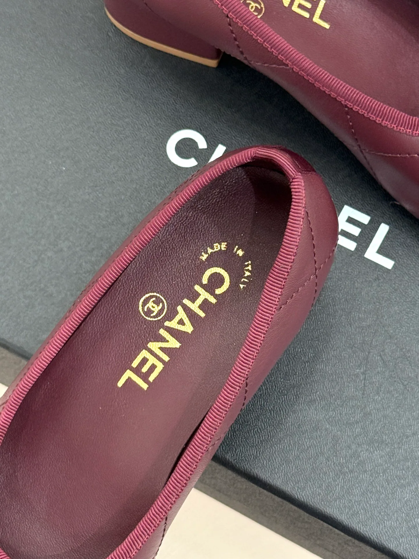 Women's Ballet Flats CHANEL 17303674