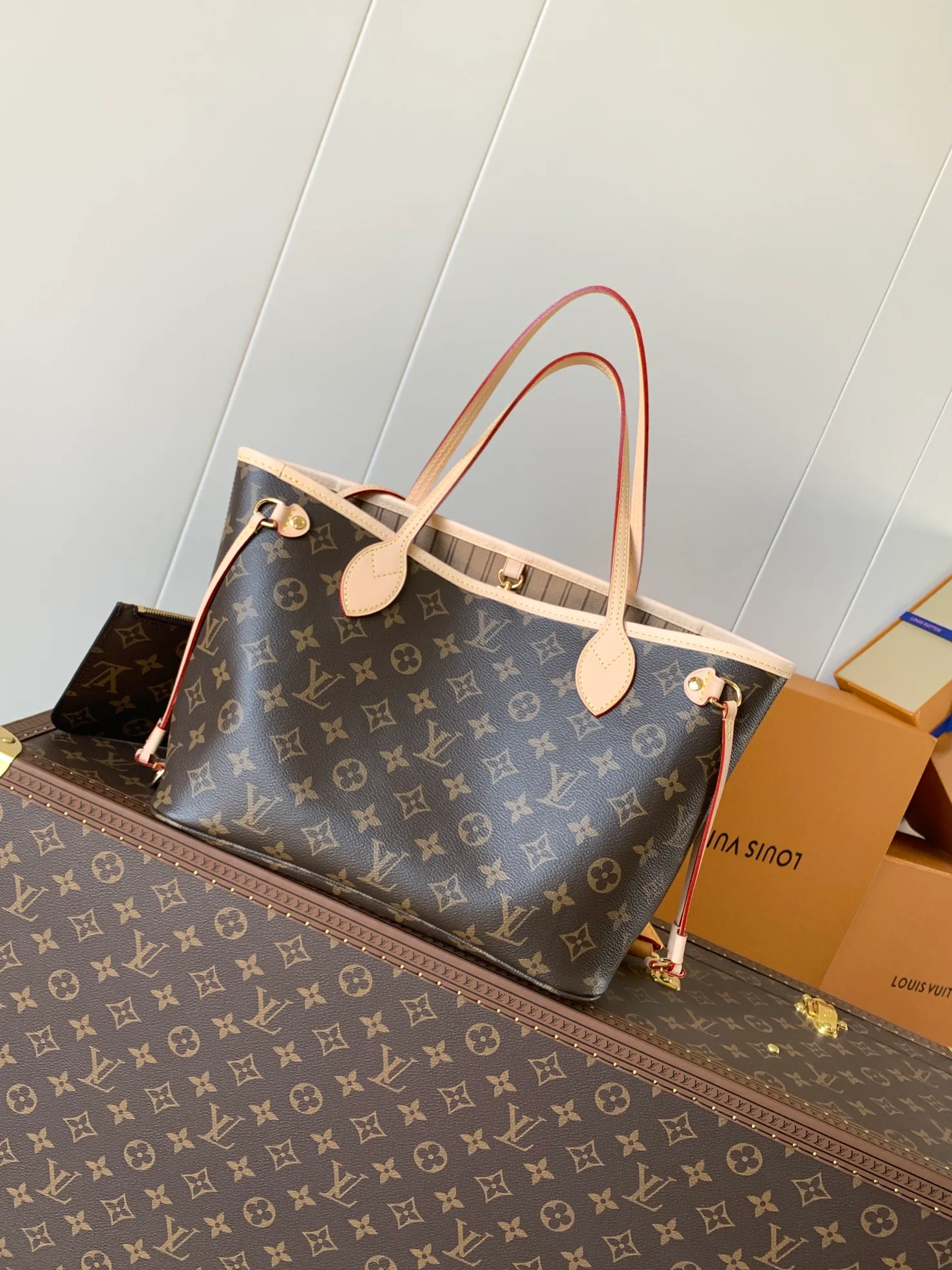 Women's Classic Handbags LOUIS VUITTON 18308893