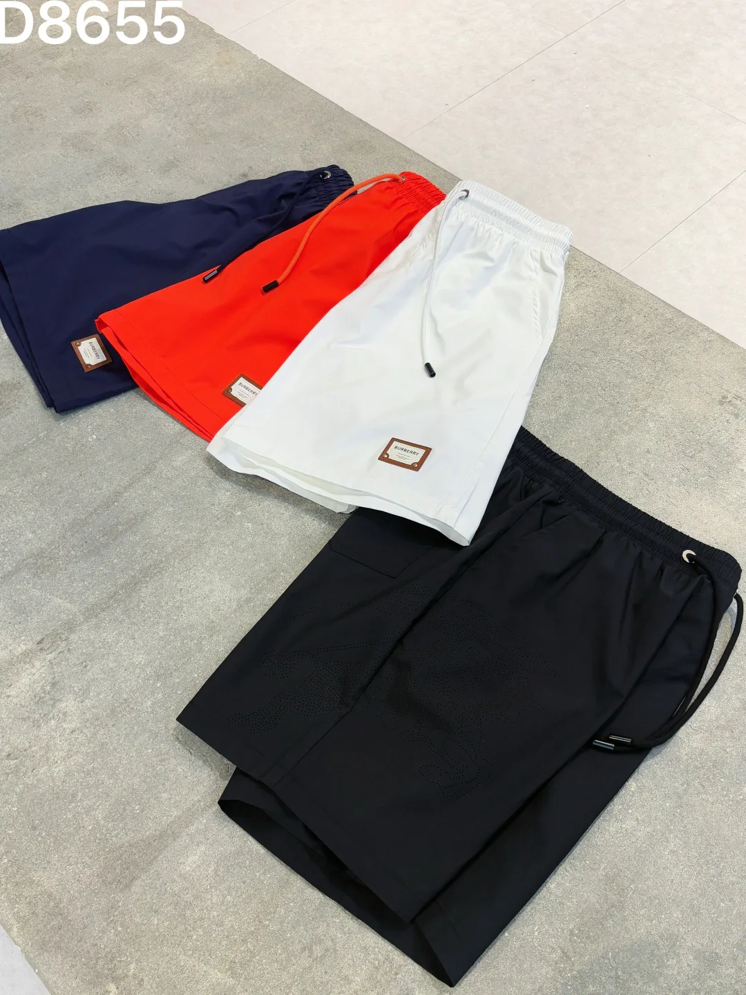 Men's Shorts BURBERRY 18000508
