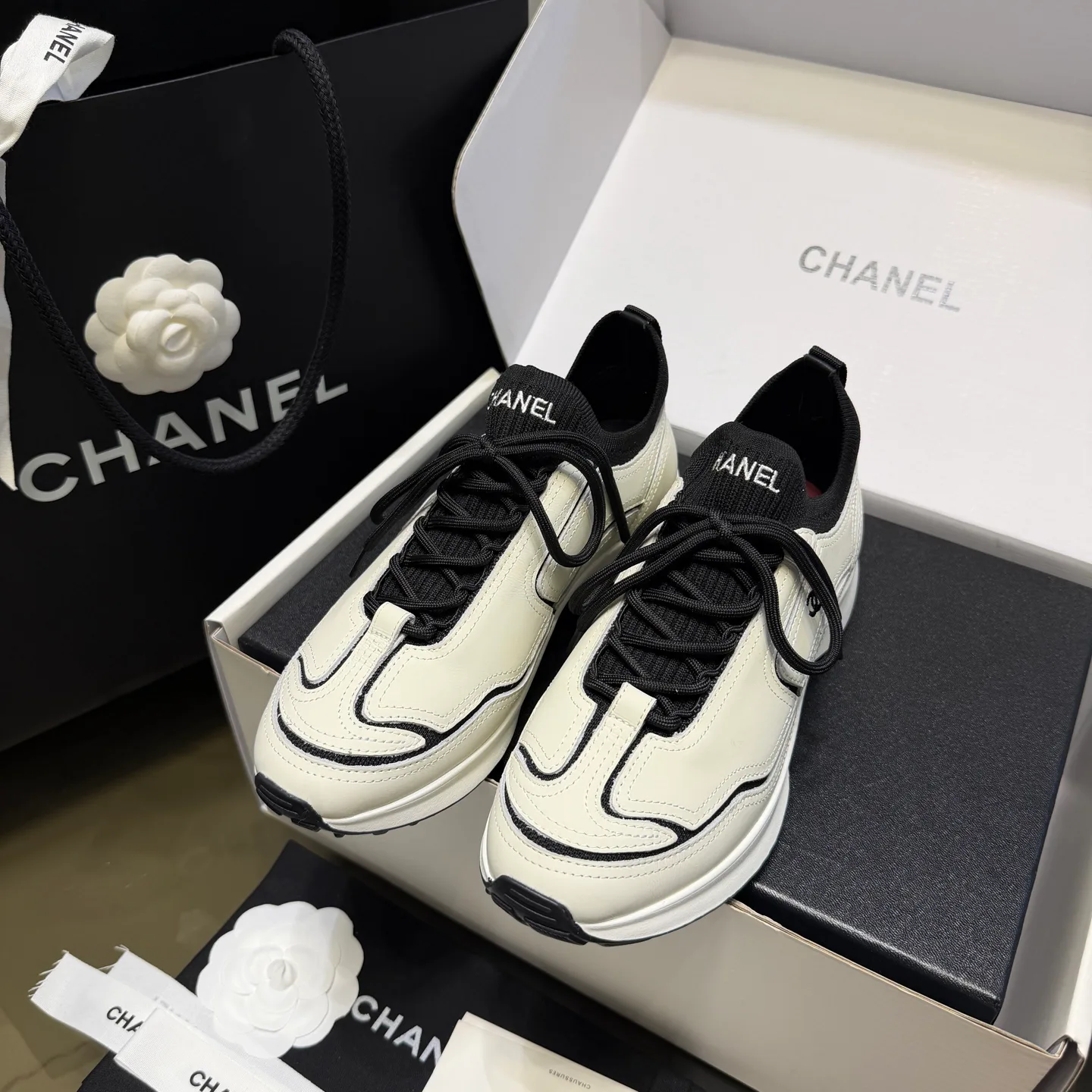 Women's Sneakers CHANEL 17877253
