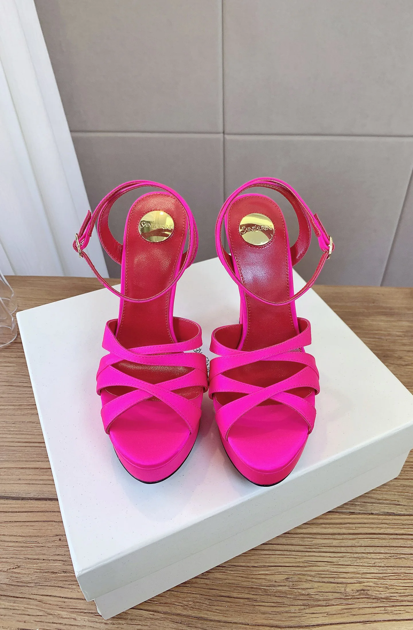 Women's Open-Toe Sandals SAINT LAURENT 17815062