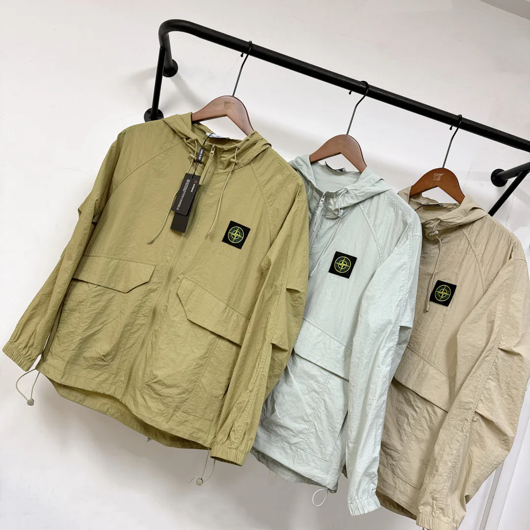 Men's Jackets And Down Jackets STONE ISLAND 17286046