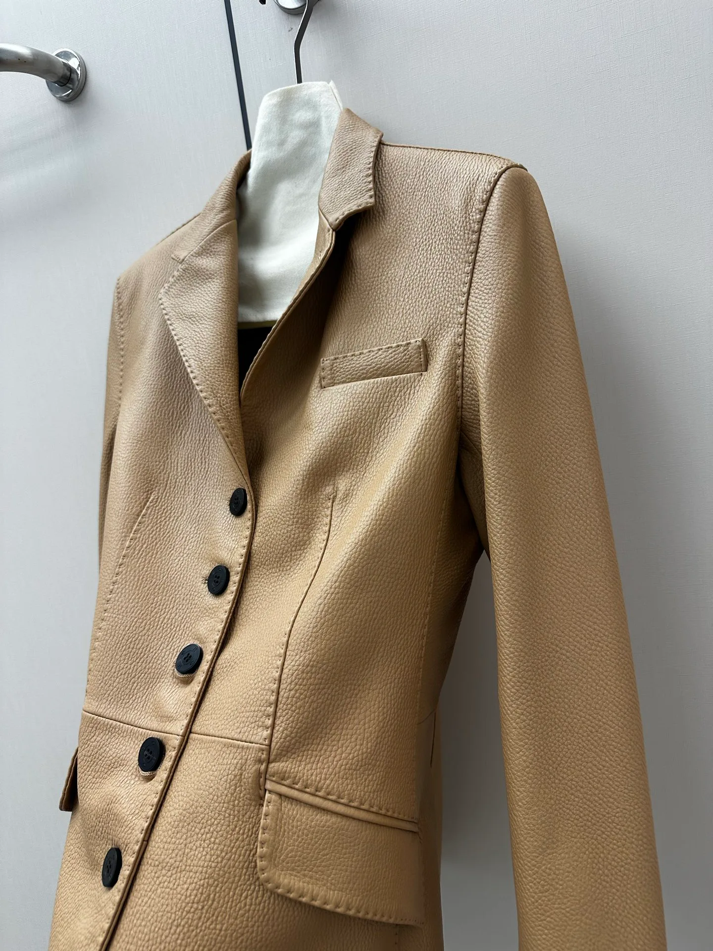 Women's Leather Jackets And Sheepskin Coats HERMES 17341011