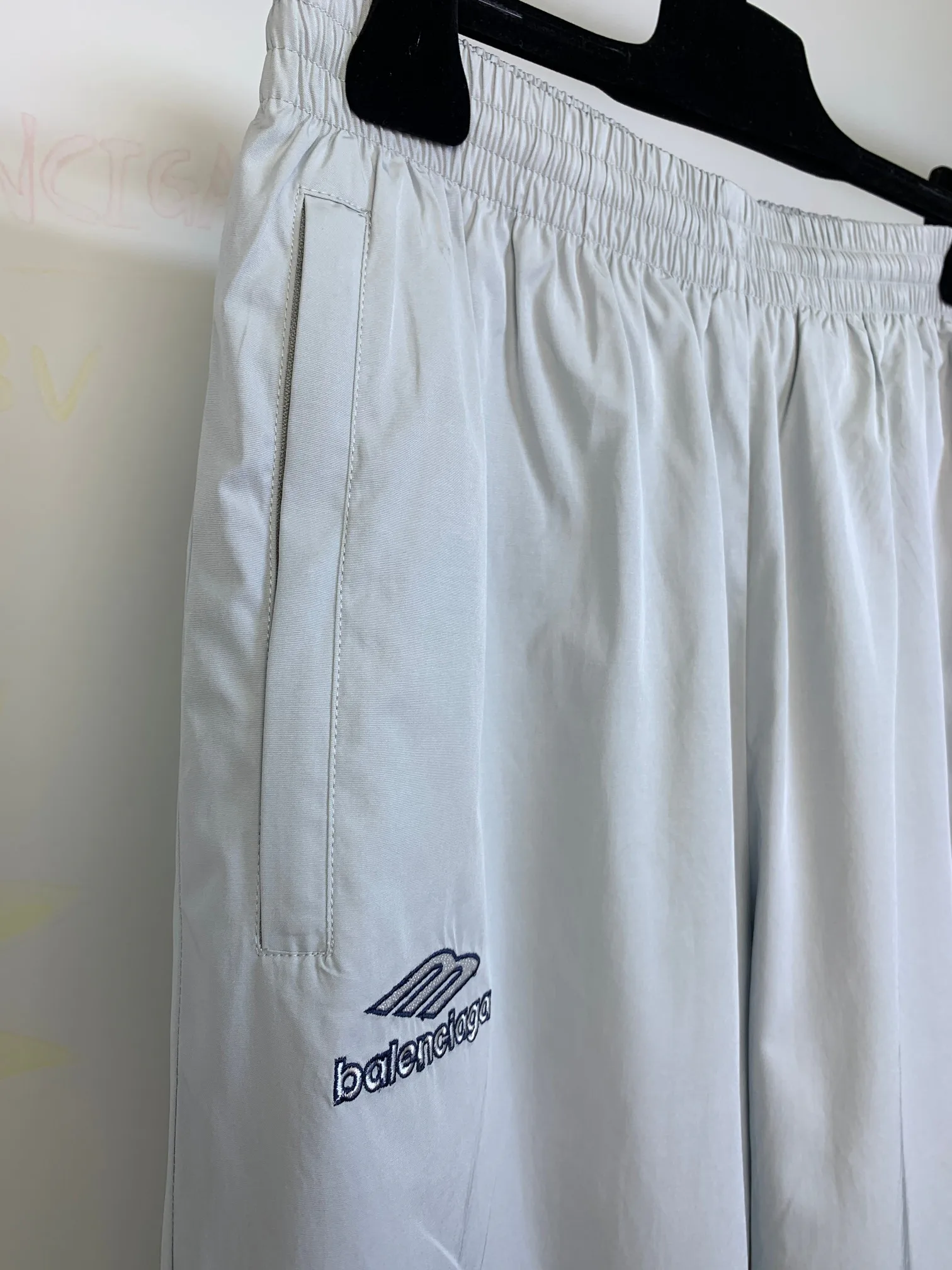 Men's Trousers BALENCIAGA 18136236