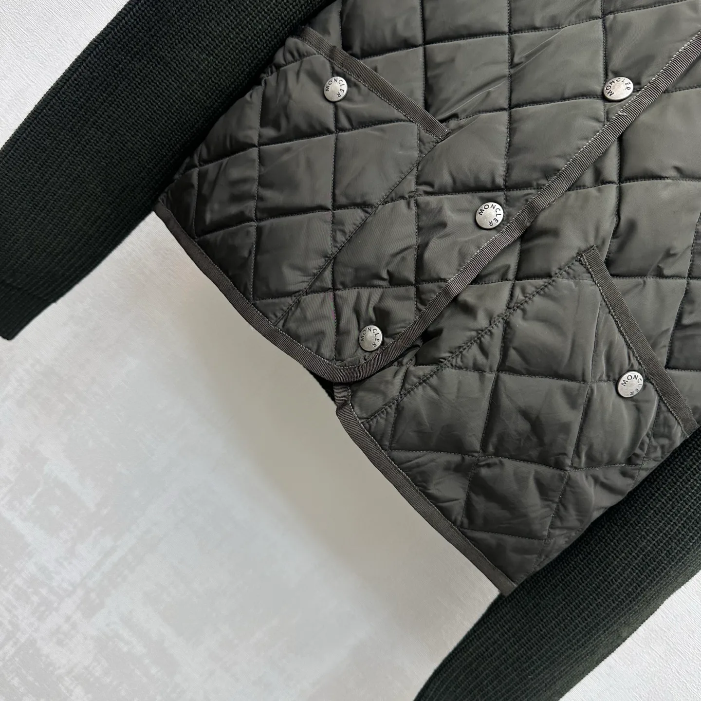 Women's Jackets And Down Jackets MONCLER 18432068