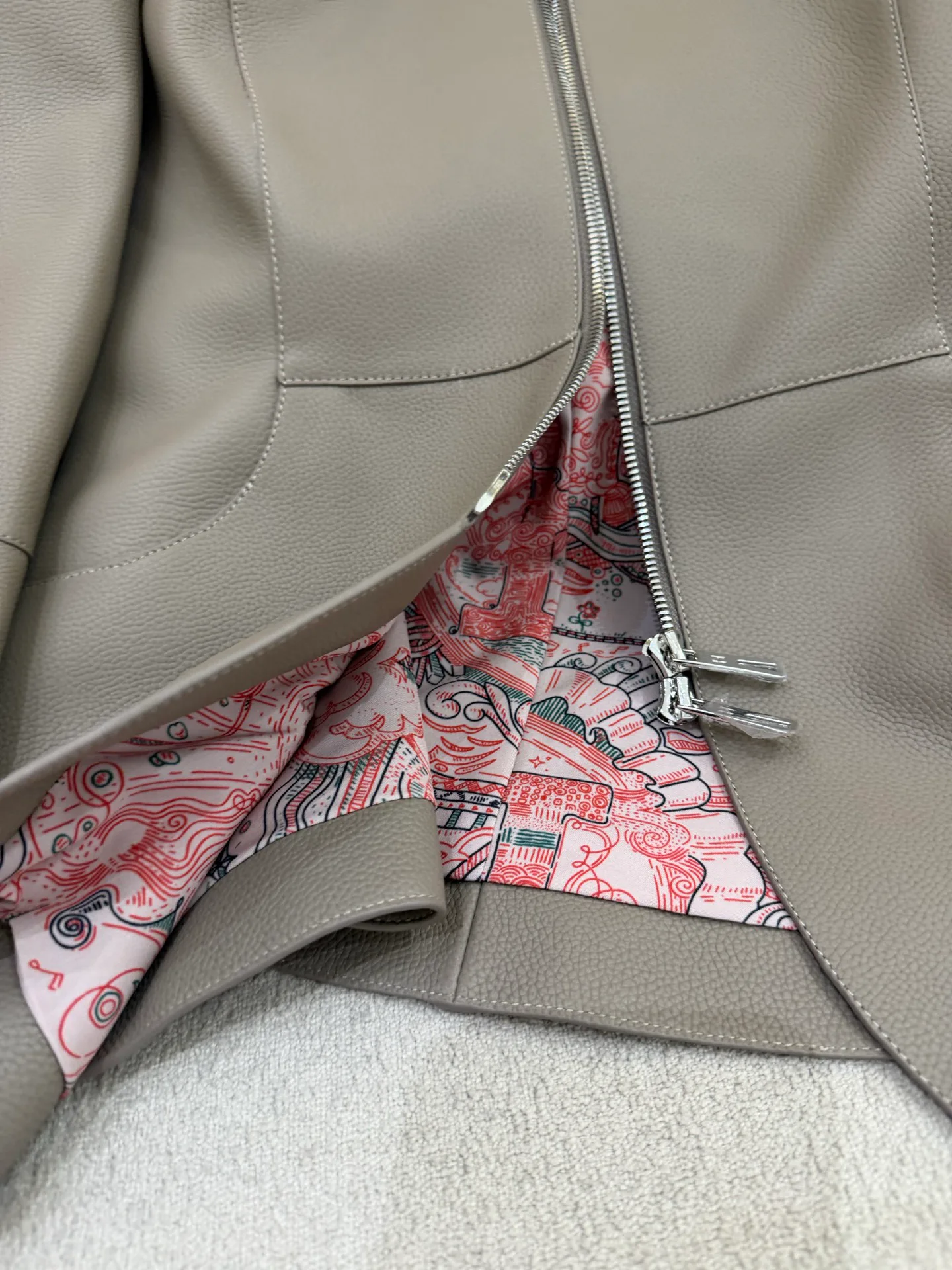 Women's Leather Jackets And Sheepskin Coats HERMES 17959242