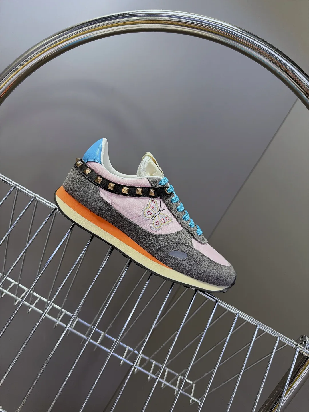 Women's Sneakers VALENTINO 17873148
