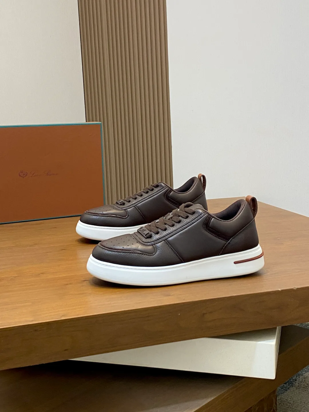 Men's Sneakers LORO PIANA 18079042