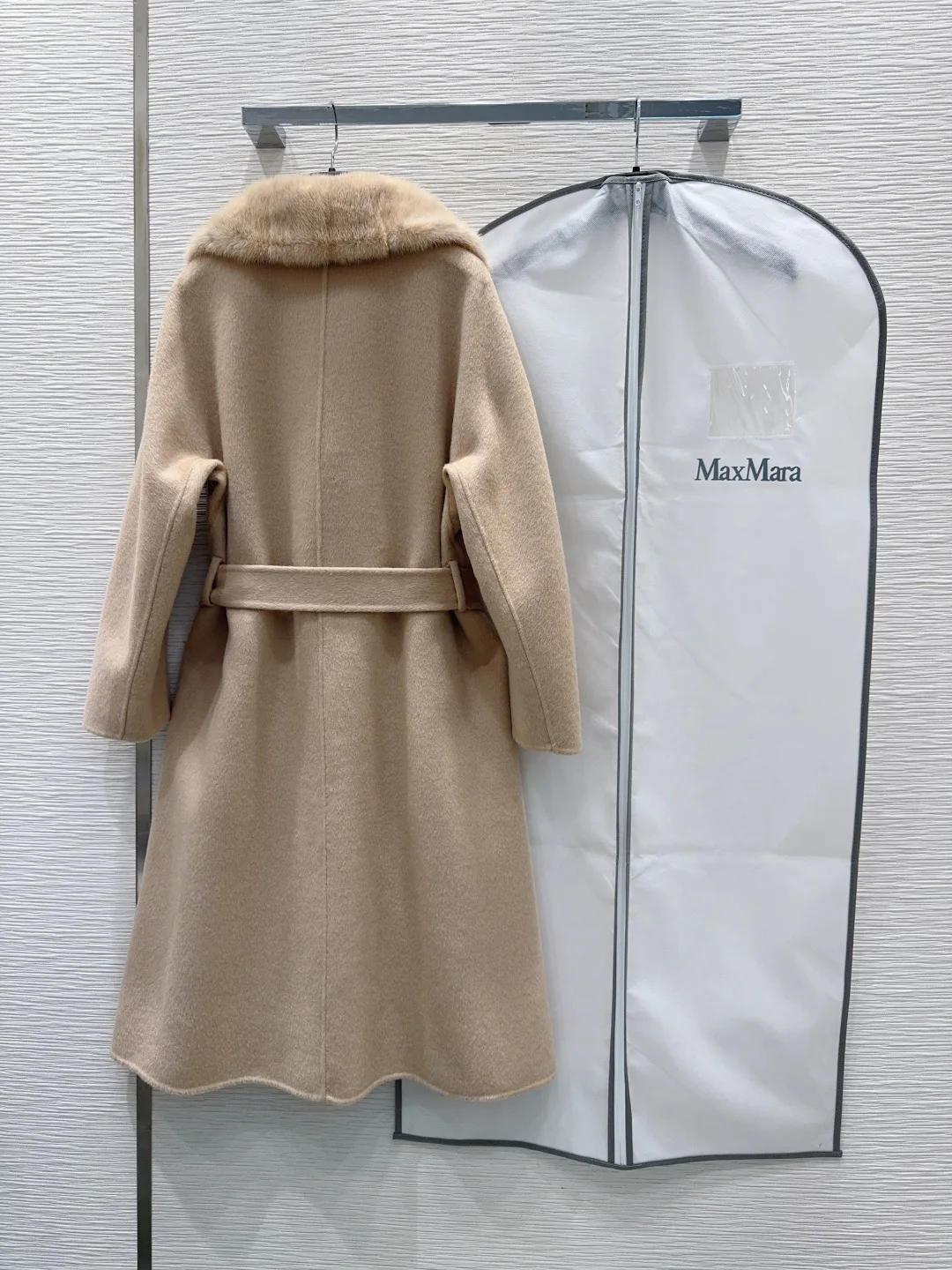 Women's Coats MAX MARA 18456293