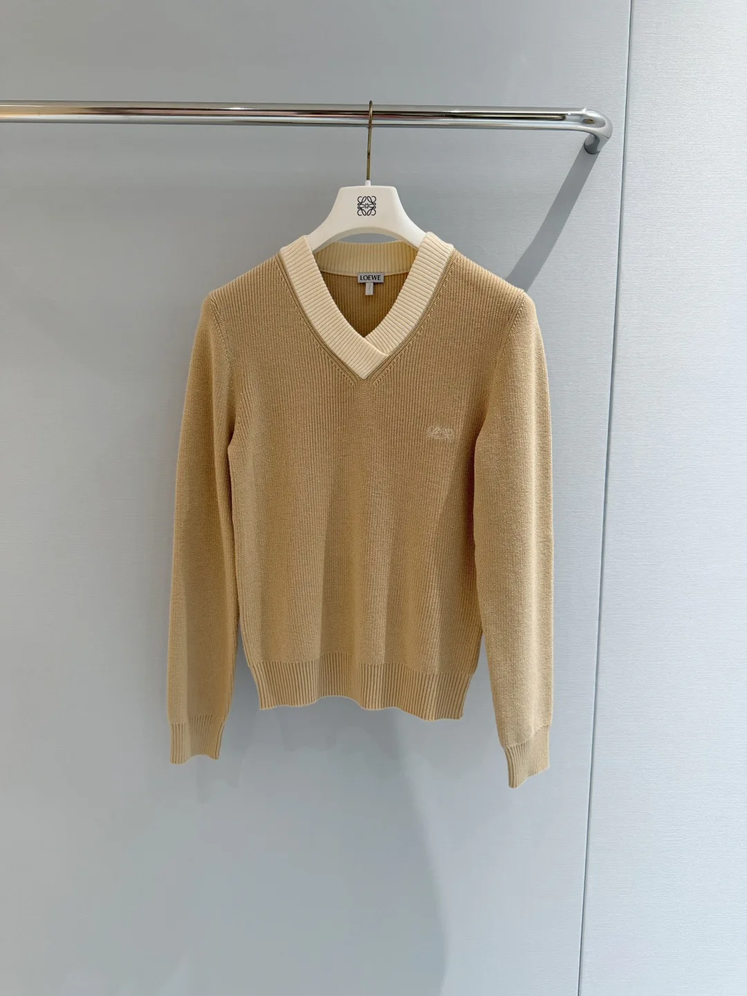 Women's Jumpers And Sweaters LOEWE 17928910