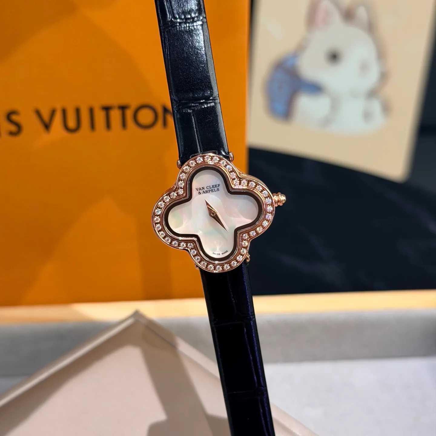 Women's Watches VAN CLEEF & ARPELS 18362059