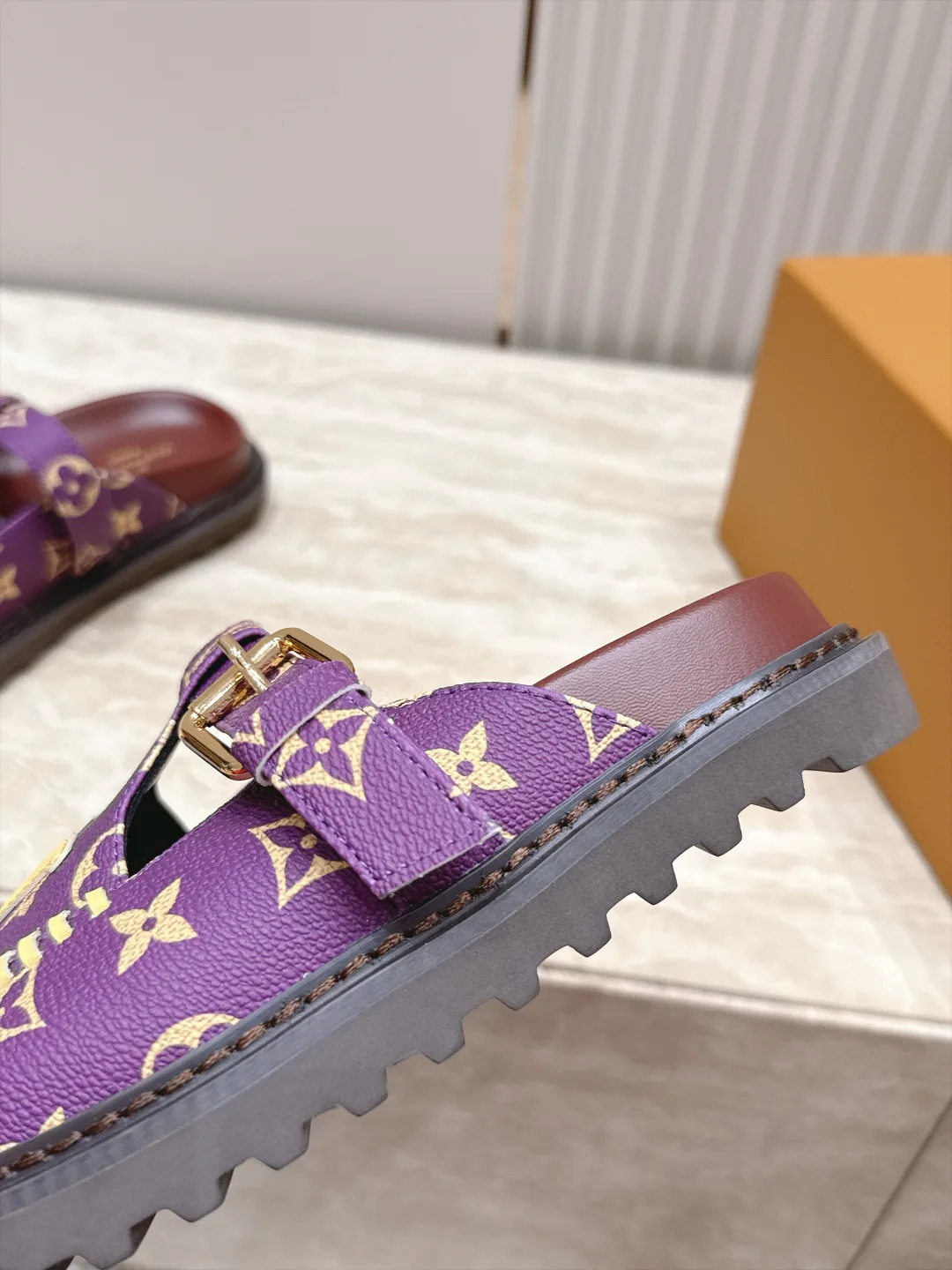 Women's Mules And Clogs LOUIS VUITTON 18187133